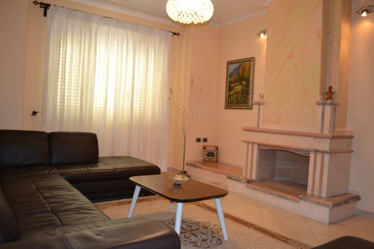 Penthouse 4 Bedrooms Apartment Vlorë Esterno foto
