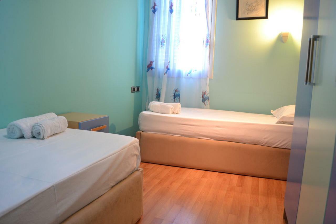 Penthouse 4 Bedrooms Apartment Vlorë Esterno foto