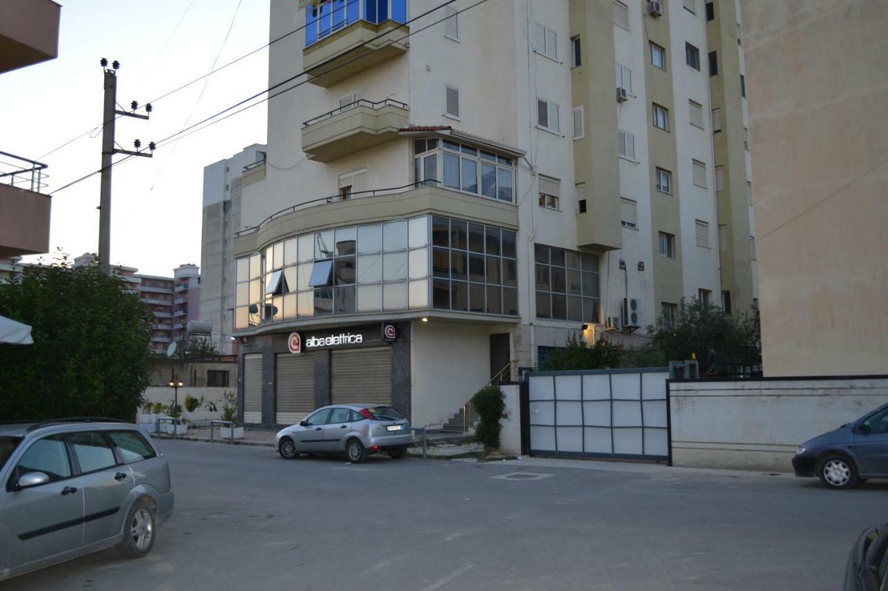 Penthouse 4 Bedrooms Apartment Vlorë Esterno foto